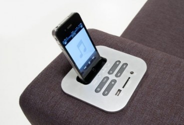 Zenzero, il divano da iPhone con dock station e audio integrati